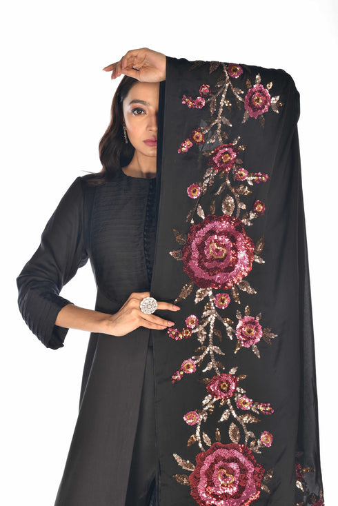 Embroidered Kurta Set